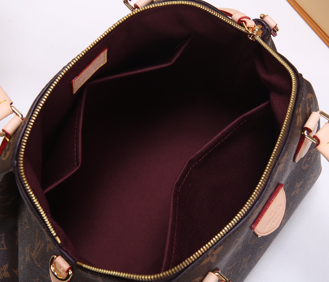 Replica Louis Vuitton Aaa- Rivoli Mm Handbag