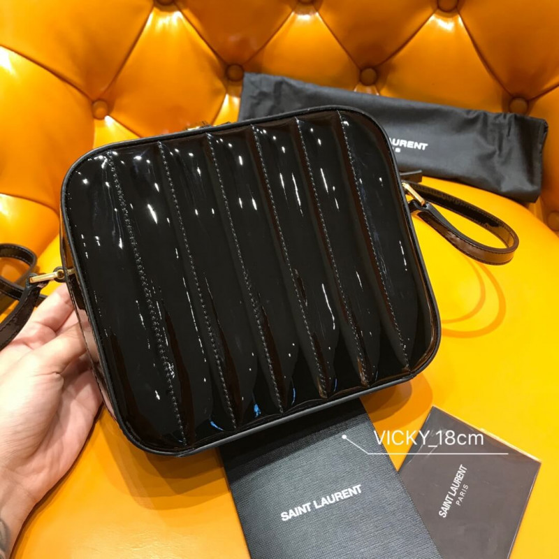 Replica Saint Laurent Monogram Vicky Patent Leather Camera Bag 555052