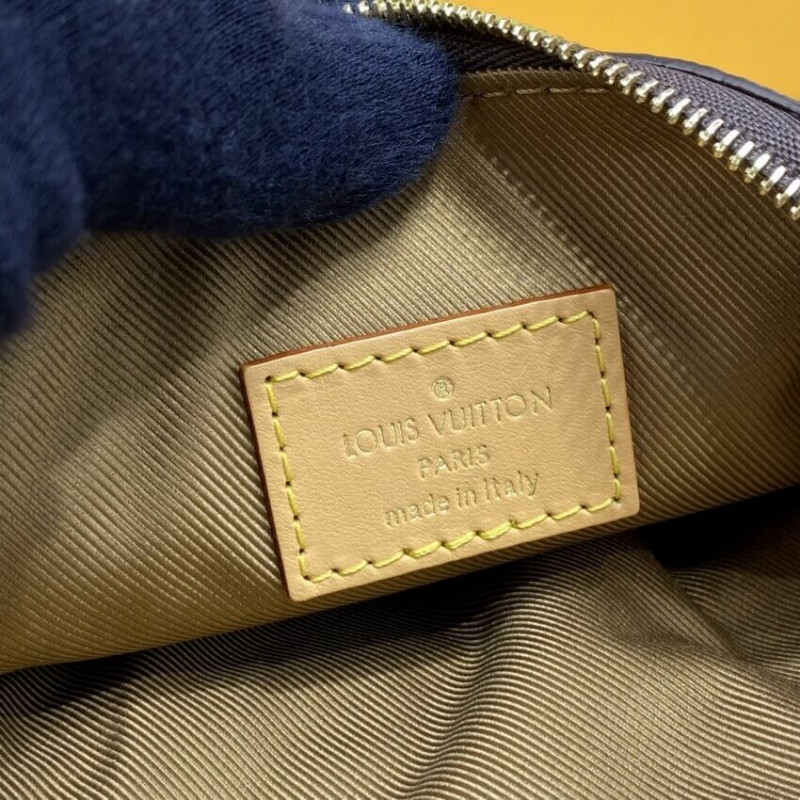 Replica Louis Vuitton Monogram Utility Phone Sleeve M80746