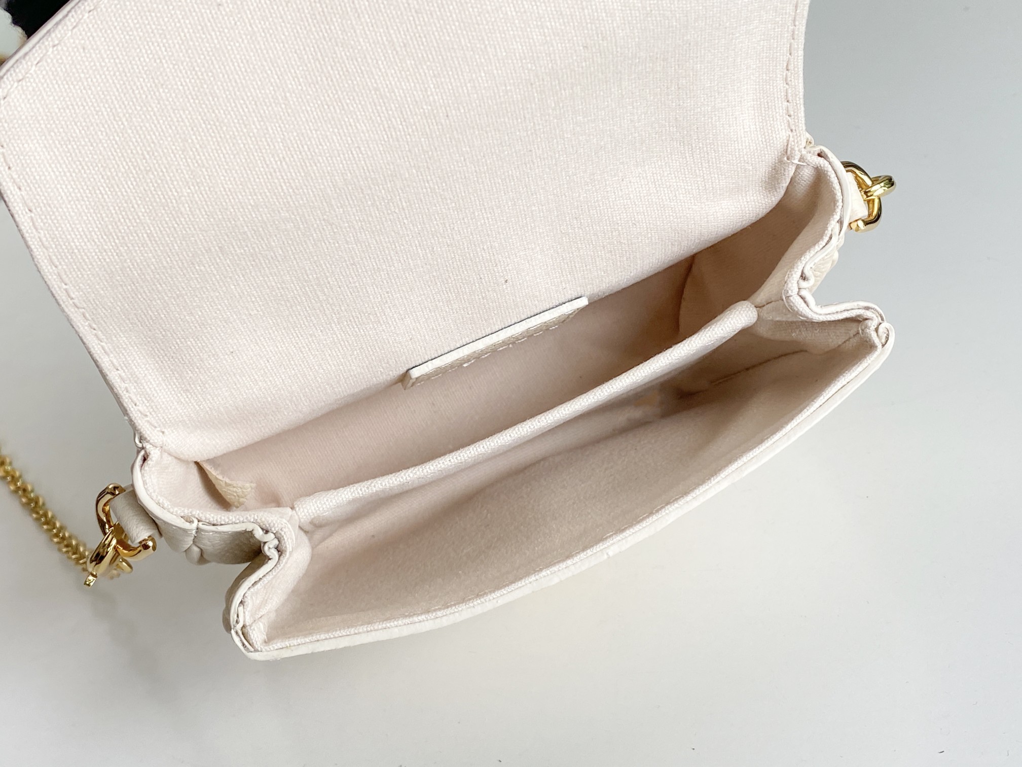 Replica Louis Vuitton Pochette Micro Metis Bag