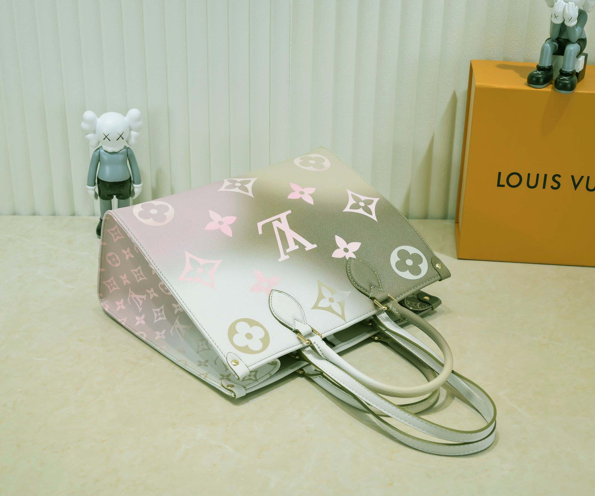 Replica Louis Vuitton Onthego Mm/Gm Tote Bag