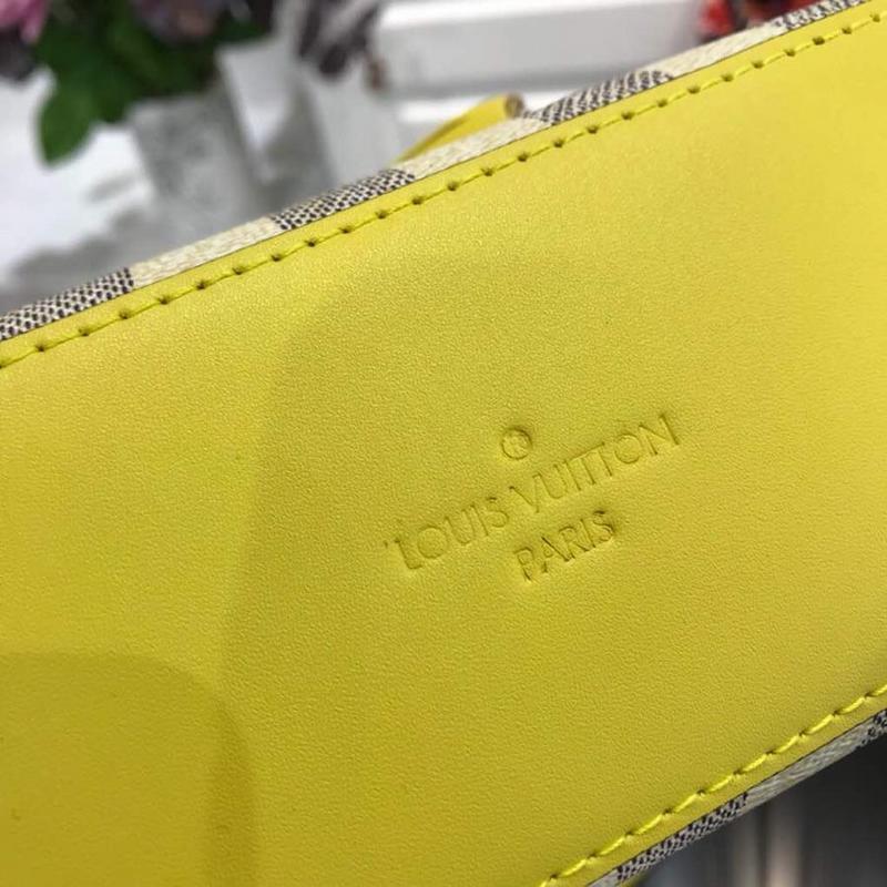 Replica Louis Vuitton Saintonge M44593