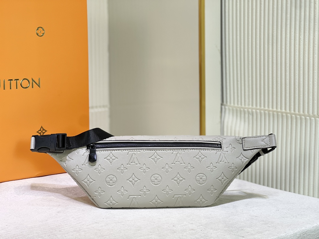 Replica Louis Vuitton Discovery Bumbag Pm Grey
