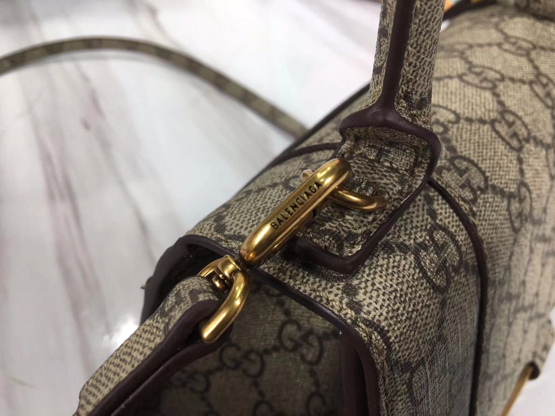 Replica Gucci The Hacker Project Small Hourglass Bag