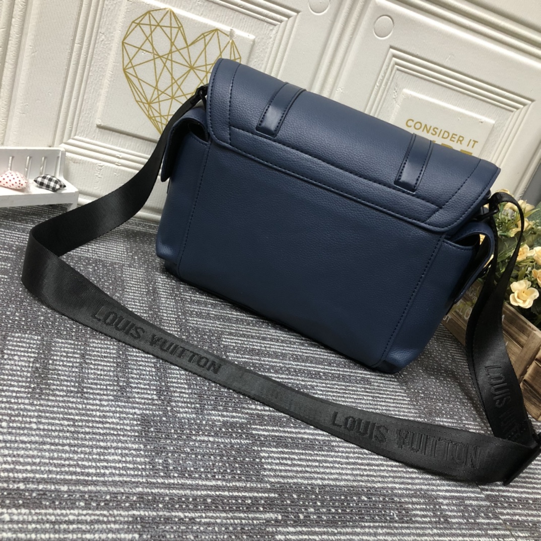 Replica Louis Vuitton Christopher Messenger Backpack