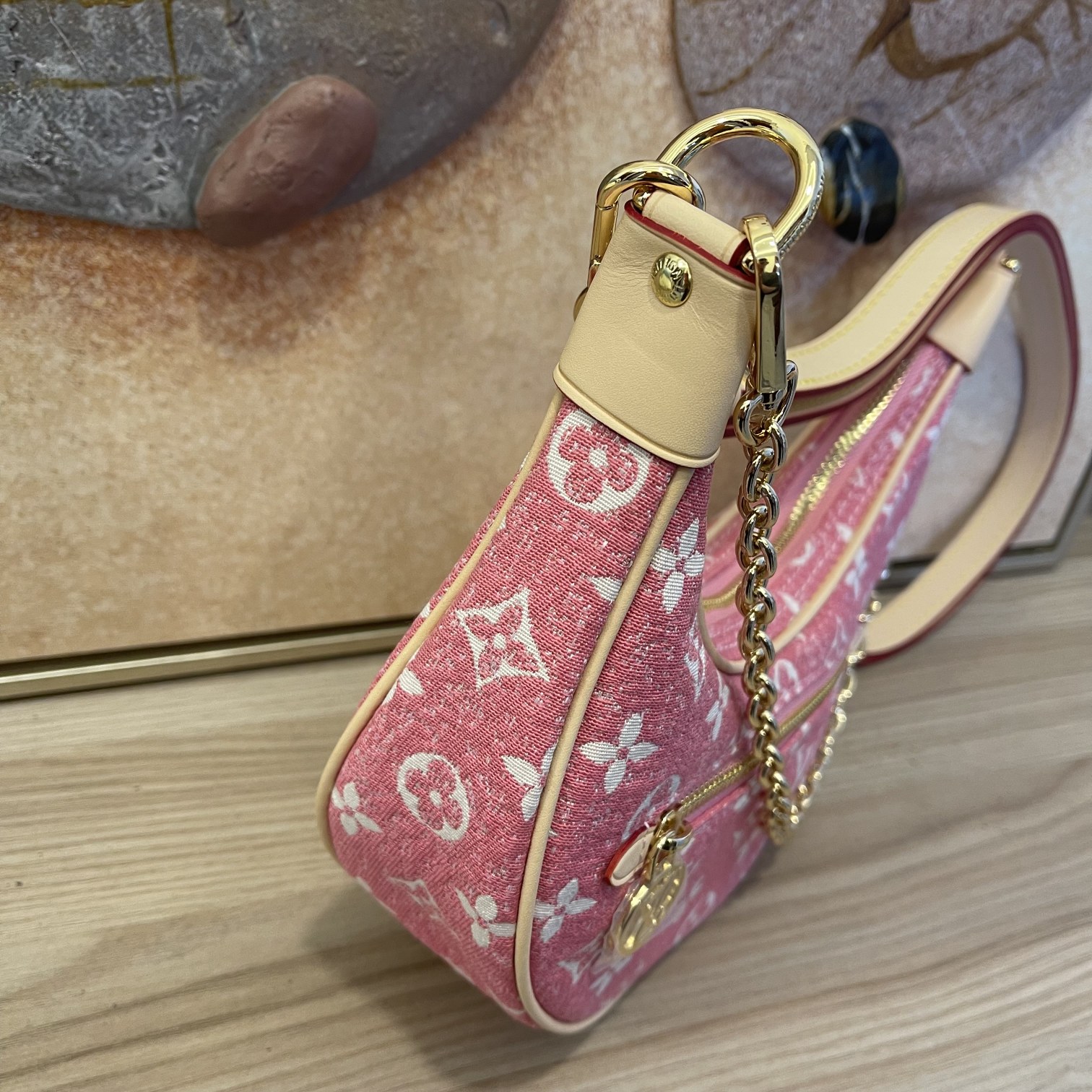 Replica Louis Vuitton Loop Baguette Handbag