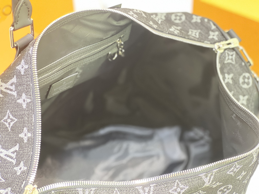 Replica Louis Vuitton Keepall Bandouliere 50 M45975 Black