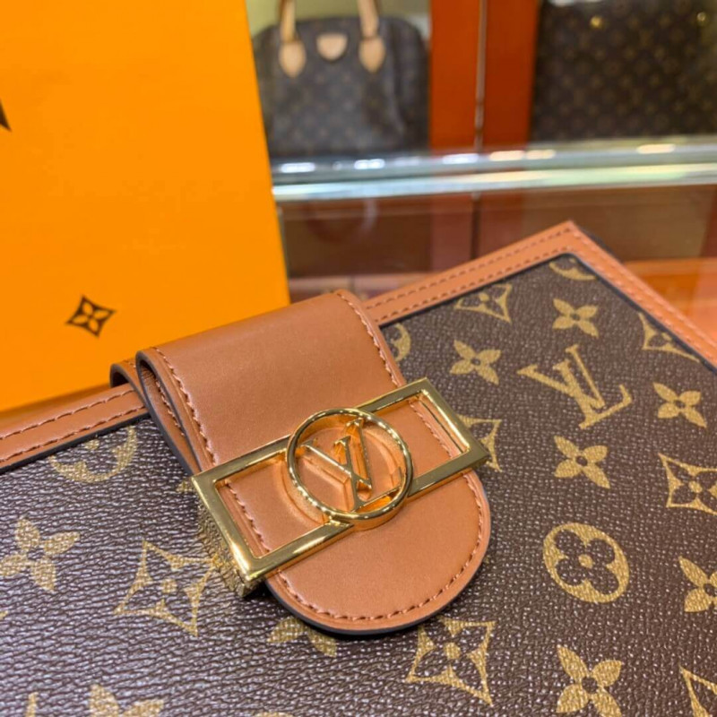 Replica Louis Vuitton Pochette Dauphine M69184
