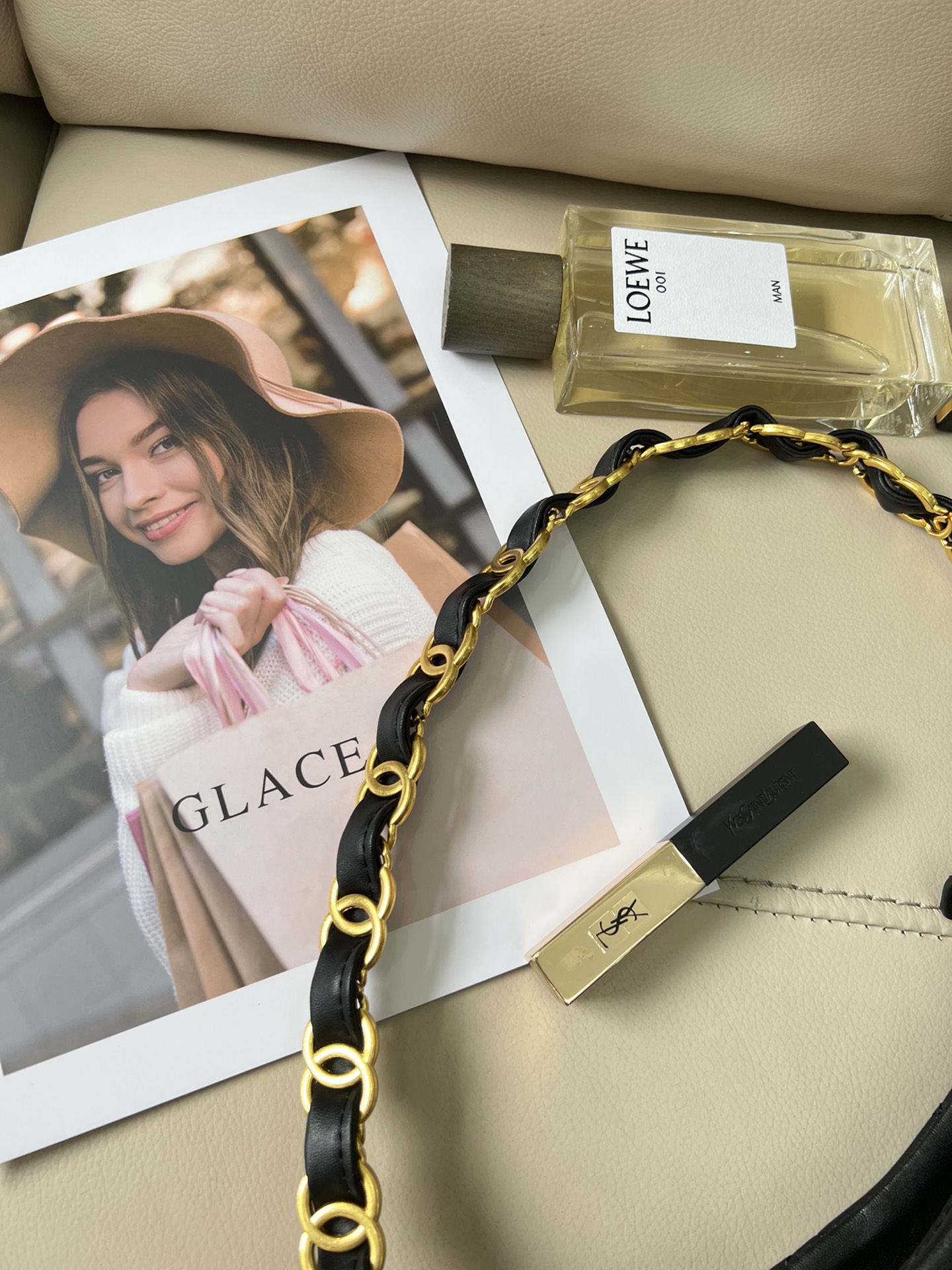 Replica Chanel Hobo HandbagAs3562