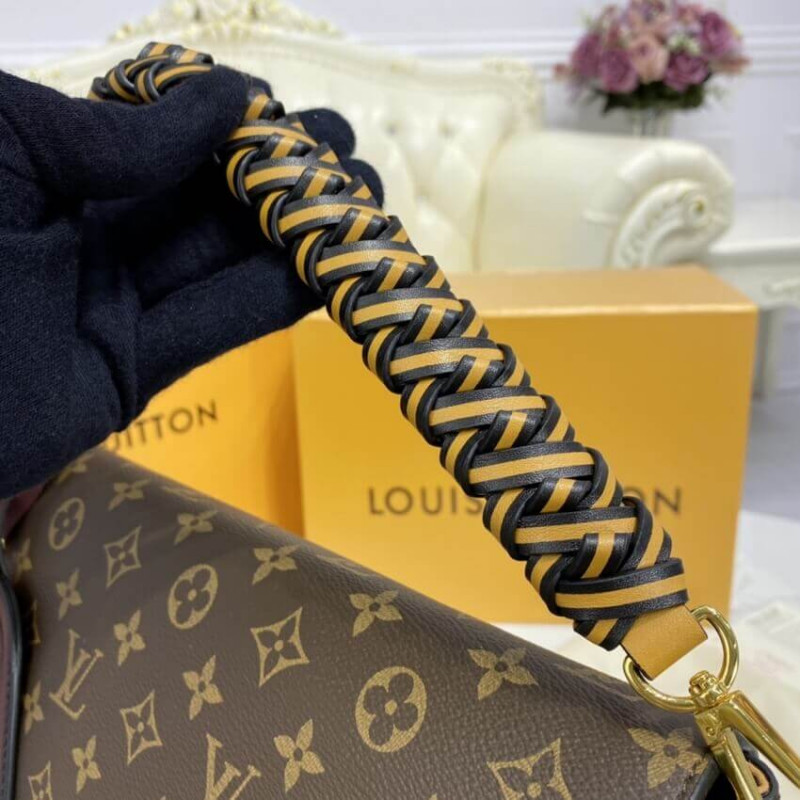 Replica Louis Vuitton Monogram Beauborg Mm M43953
