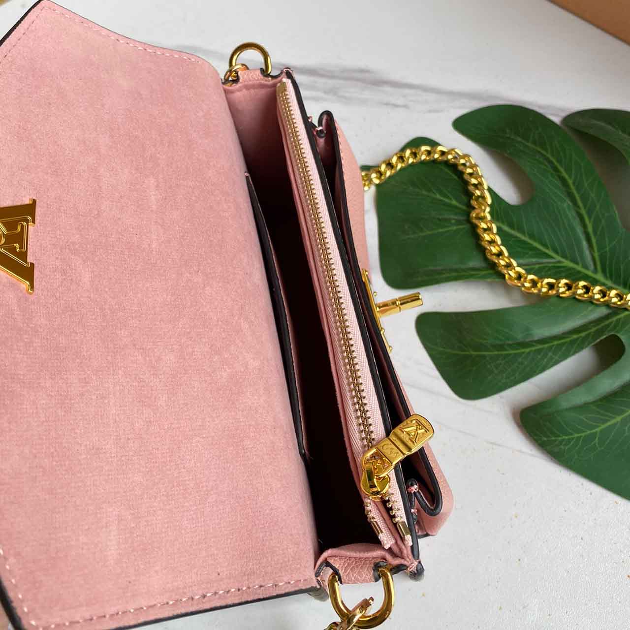 Replica Louis Vuitton Mylockme Chain Bag M55902 Black