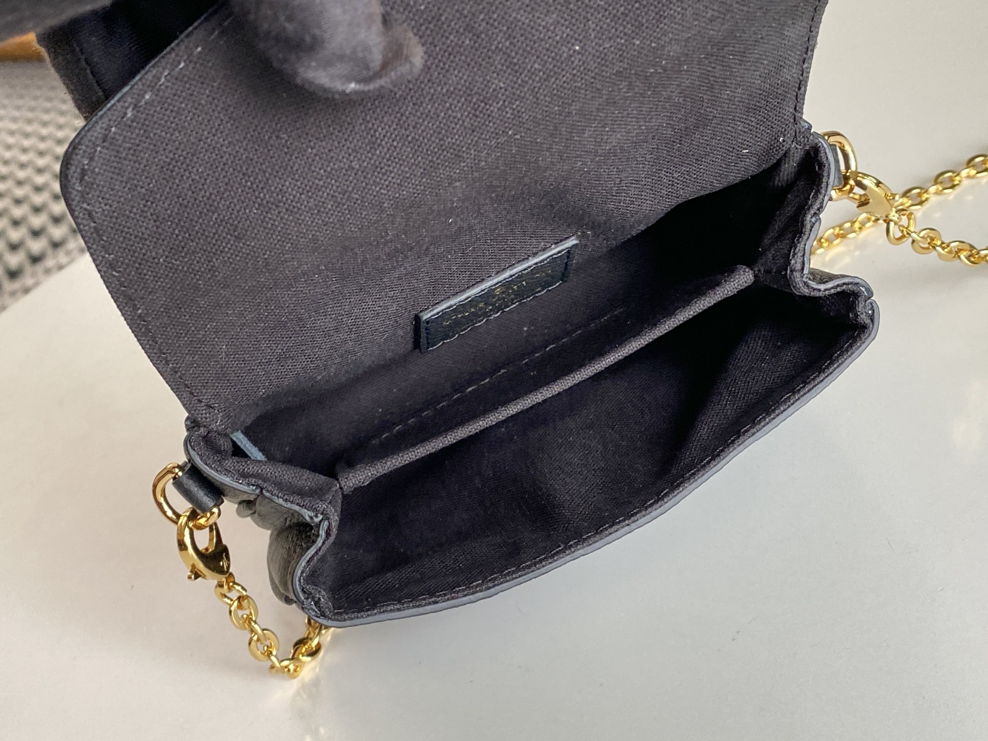 Replica Louis Vuitton Pochette Micro Metis Bag