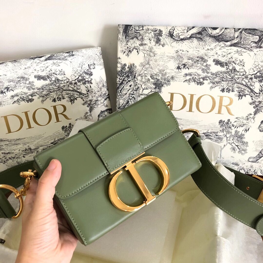 Replica Dior 30 Montaigne Box Bag M9204