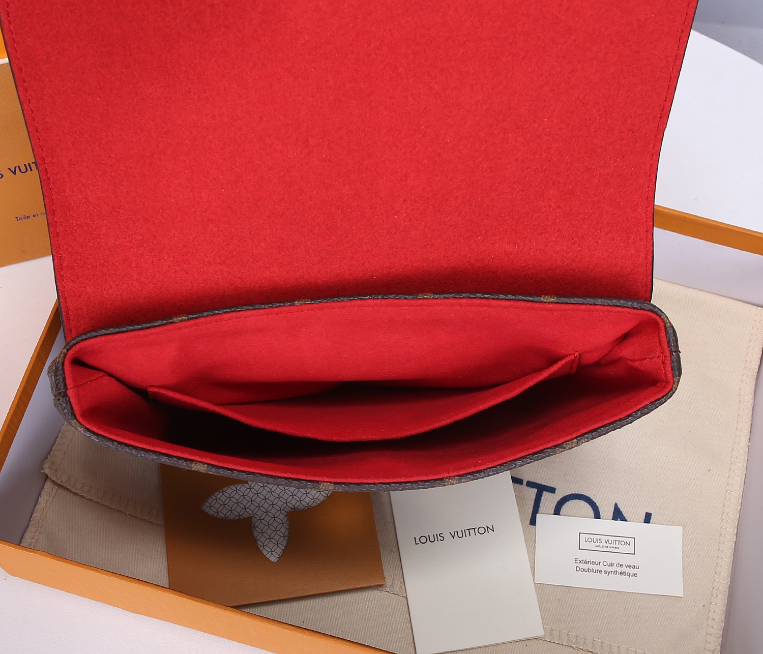 Replica Louis Vuitton Locky Bb 44141/44322