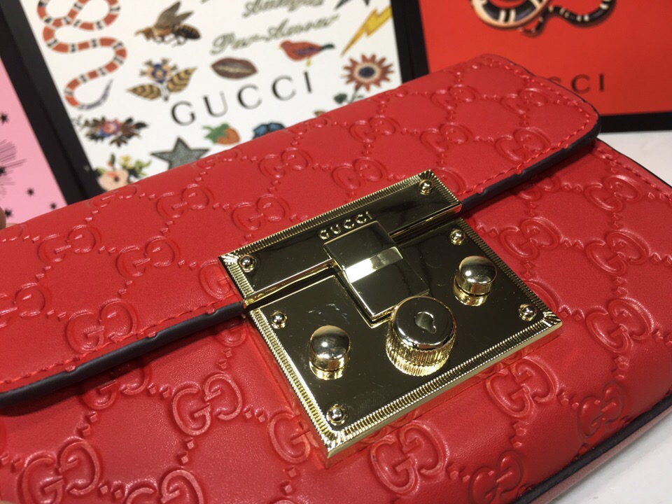 Replica Gucci Padlock Small Signature Shoulder Bag 409487