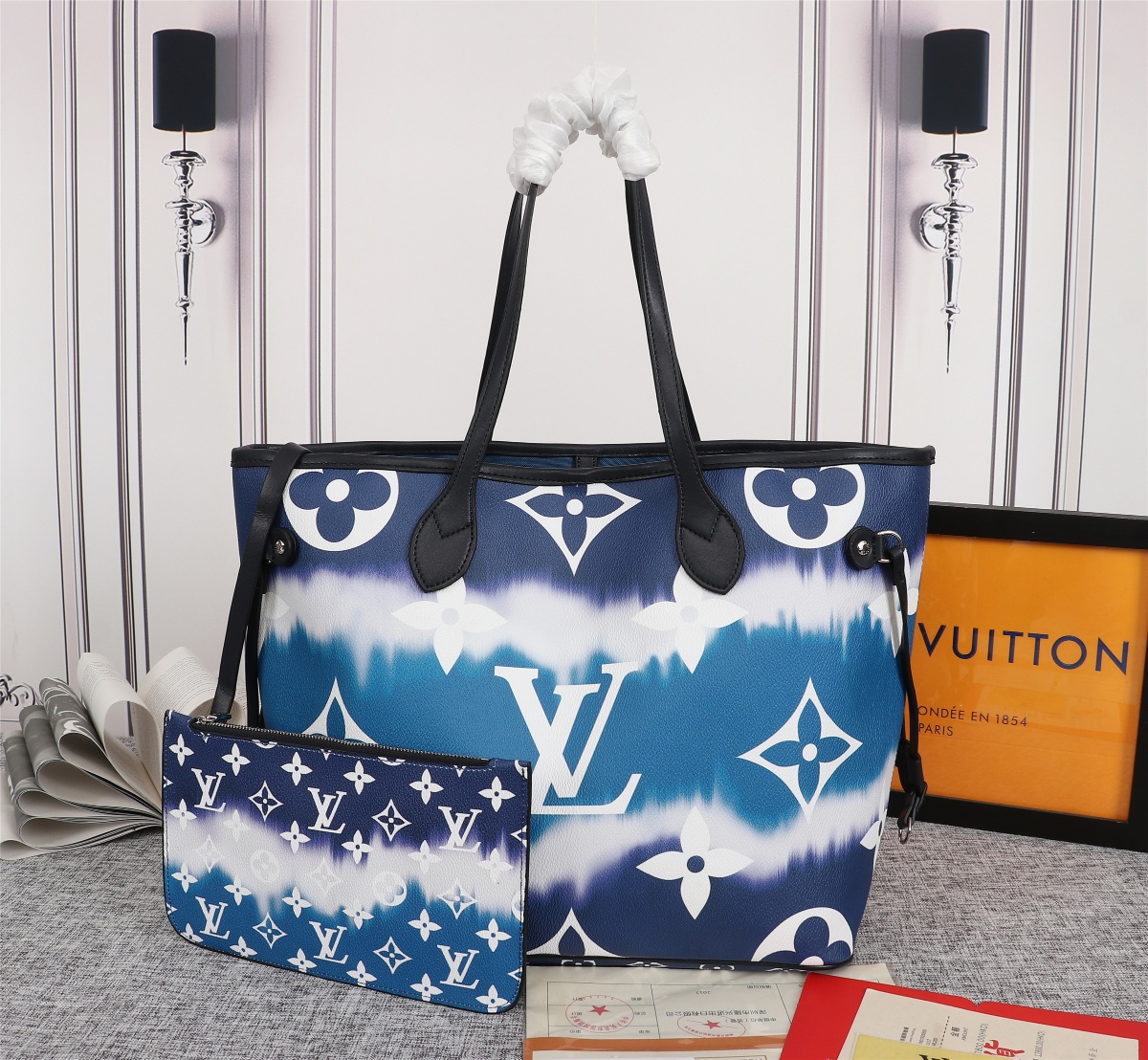 Replica Louis Vuitton Escale Neverfull Mm M45127 Pink/Blue/Red