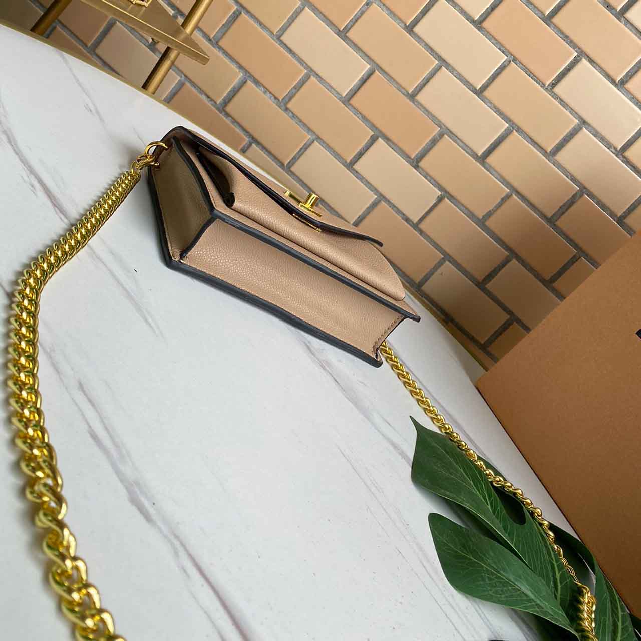 Replica Louis Vuitton Mylockme Chain Bag M56137 Beige/Navy/Pink