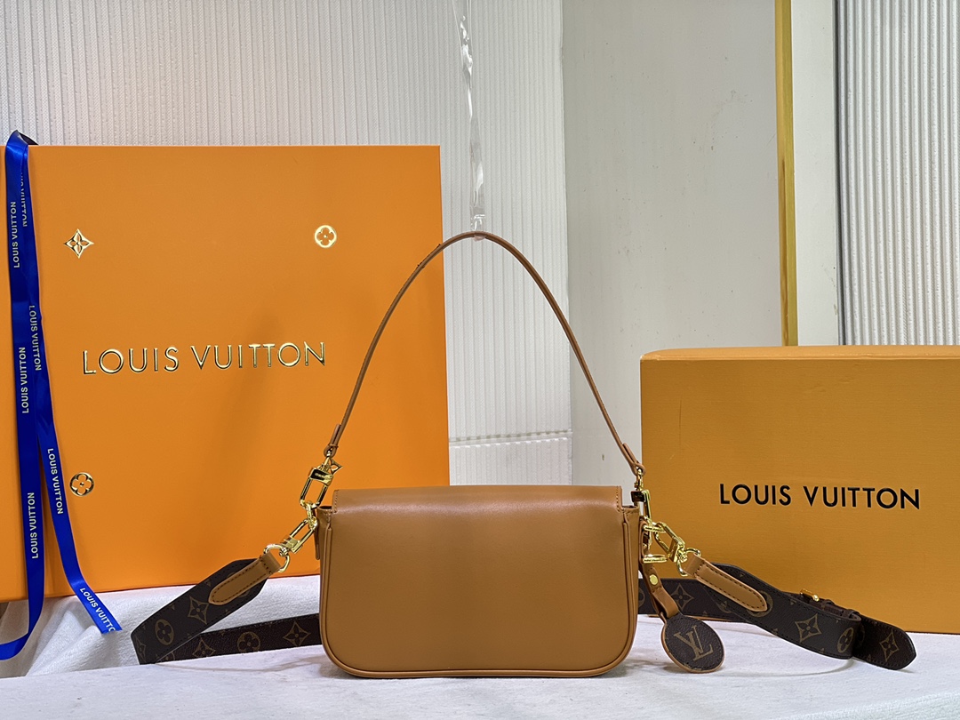 Replica Louis Vuitton Swing Bag