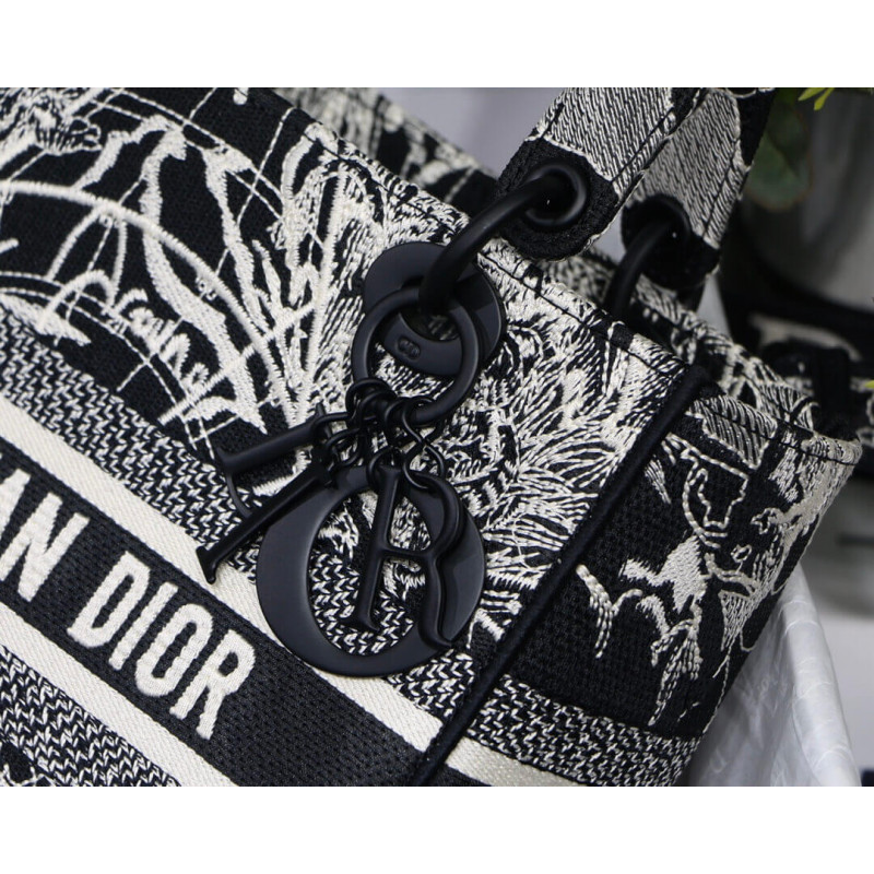 Replica Christian Dior Medium Lady D-Lite Bag Black And White Around The World Embroidery M0565
