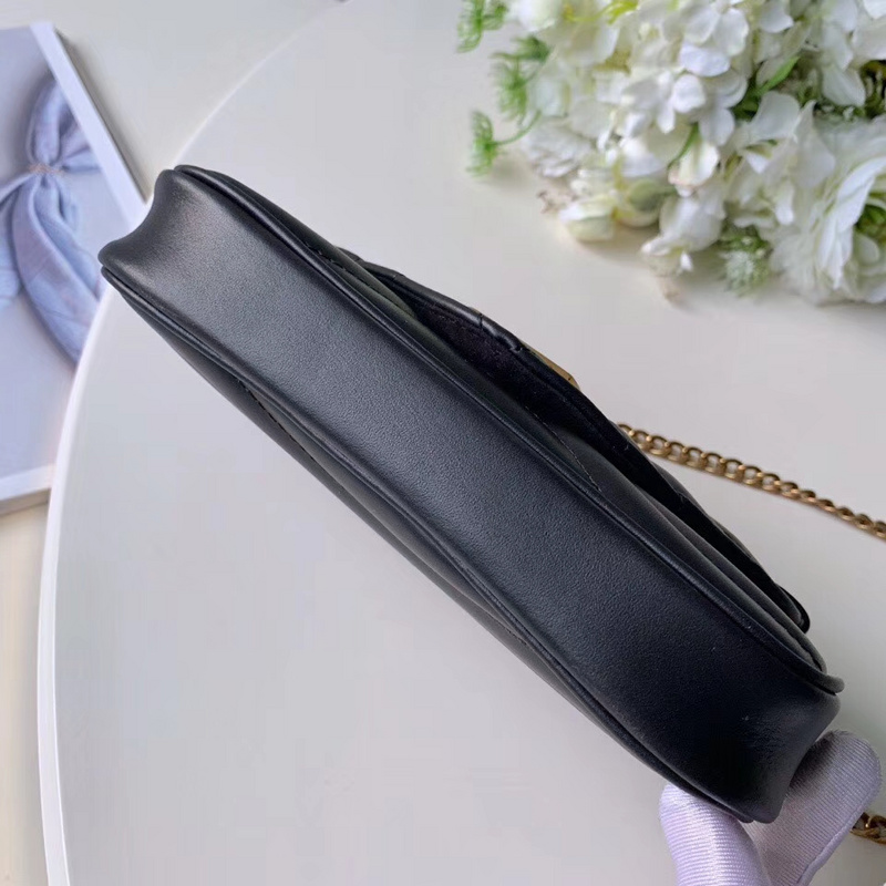 Replica Louis Vuitton New Wave Chain Pochette-M63929