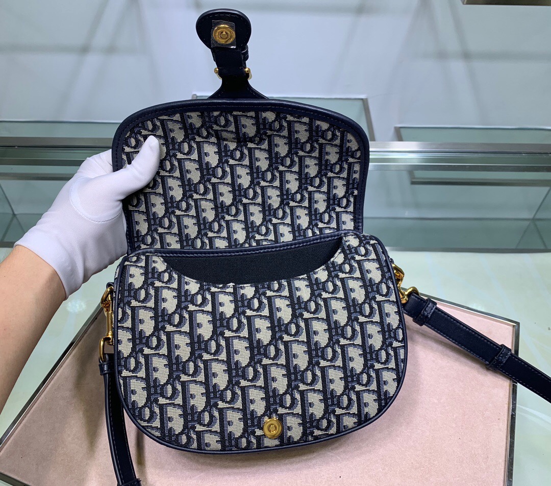 Replica Dior Medium Bobby Bag