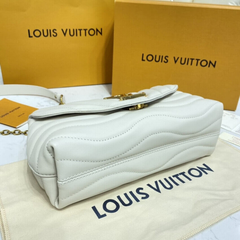 Replica Louis Vuitton New Wave Chain Bag M58549 Ivory