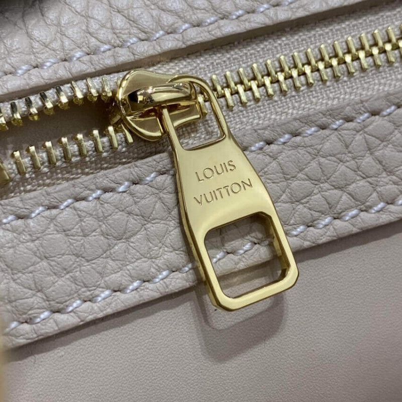 Replica Louis Vuitton Taurillon Leather Capucines Bb M57223