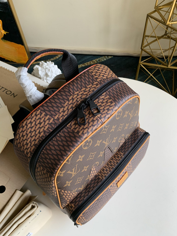 Replica Louis Vuitton Aaa-Campus Backpack N40380