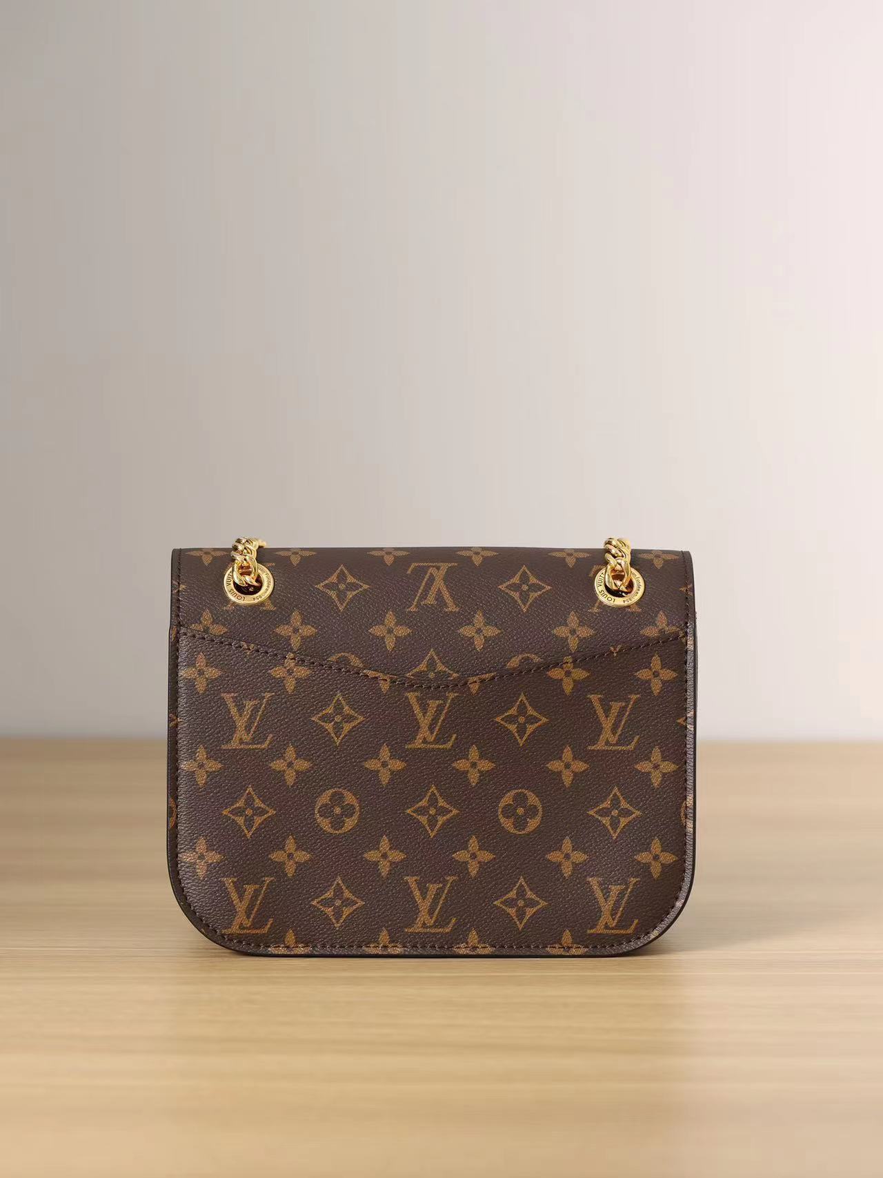 Replica Louis Vuitton Passy Bag M45592