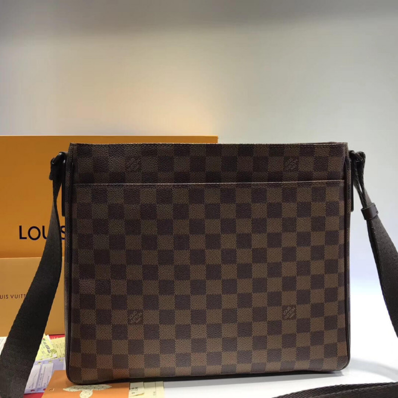 Replica Louis Vuitton Damier Ebene Canvas District Mm N41213