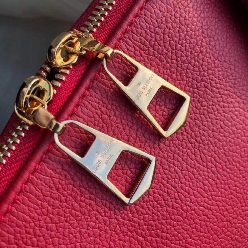 Replica Louis Vuitton V Tote Mm M43949