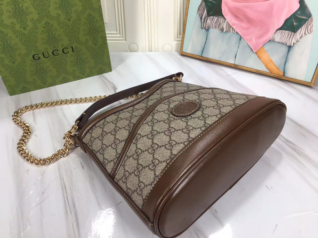 Replica Gucci Large Shoulder Bag With Interlocking G