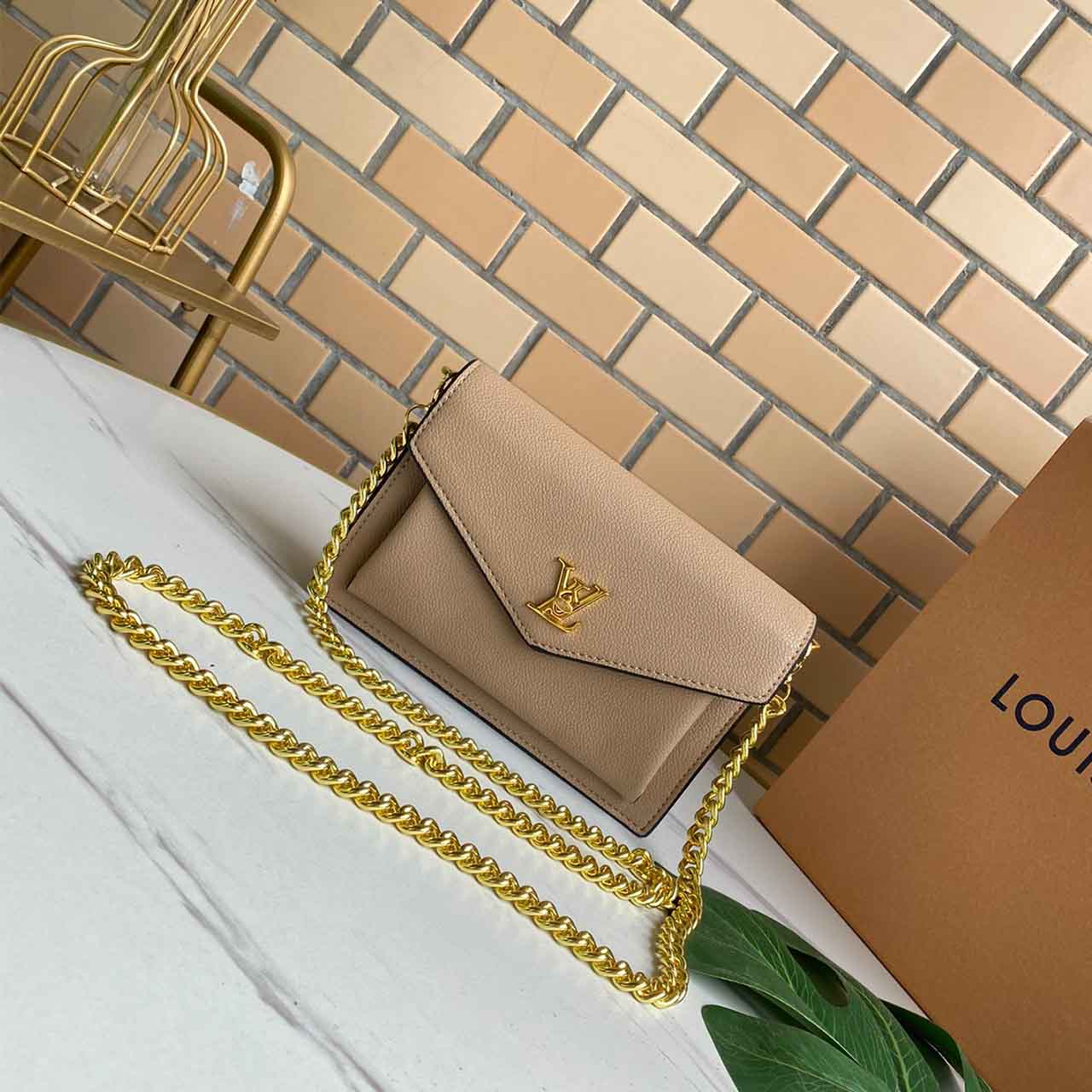Replica Louis Vuitton Mylockme Chain Bag M55902 Black