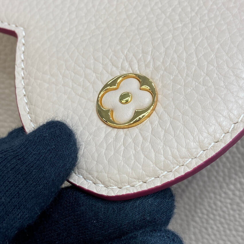 Replica Louis Vuitton Capucines Mm M58610 Eggshell/Lie De Vin Red