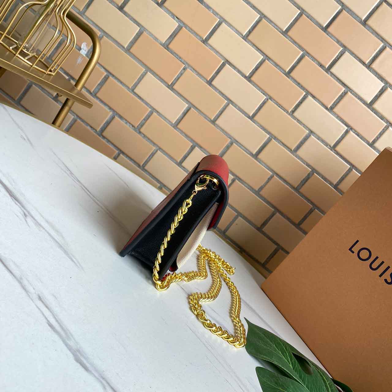 Replica Louis Vuitton Mylockme Chain Bag M56641 Red/Pink White