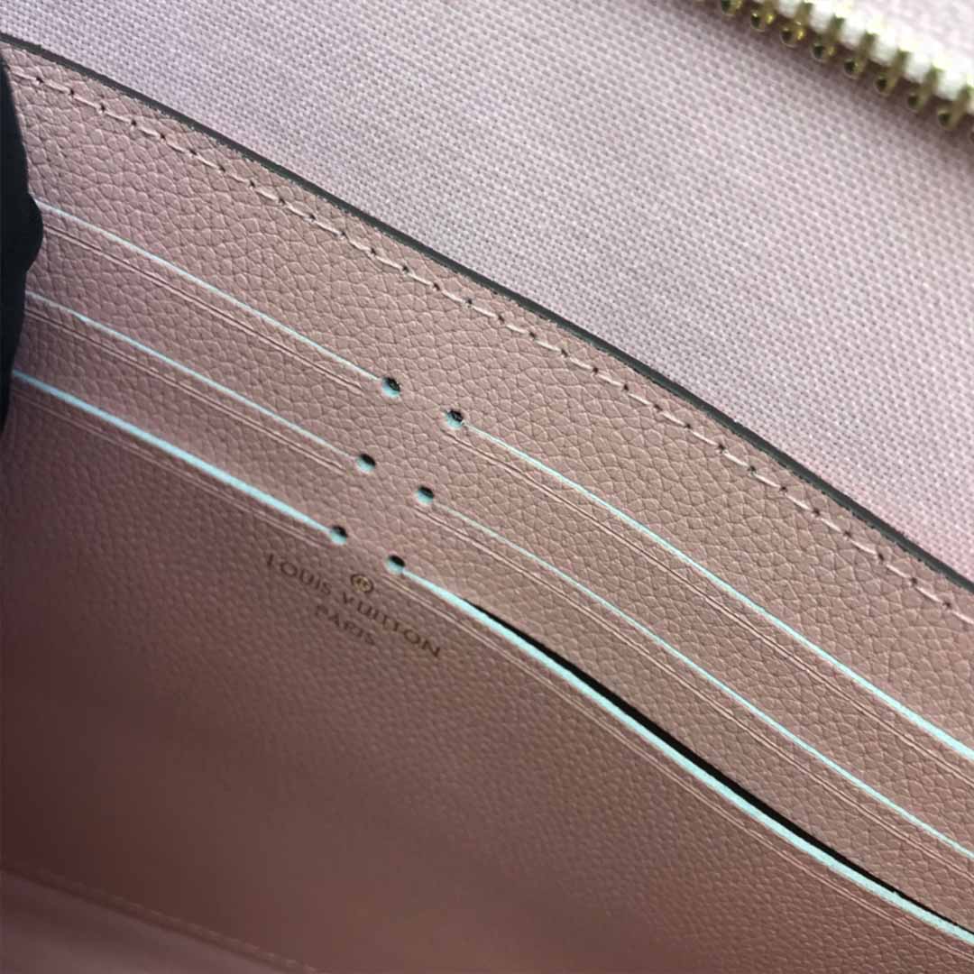 Replica Louis Vuitton By The Pool-Toiletry Pouch 26 M80504