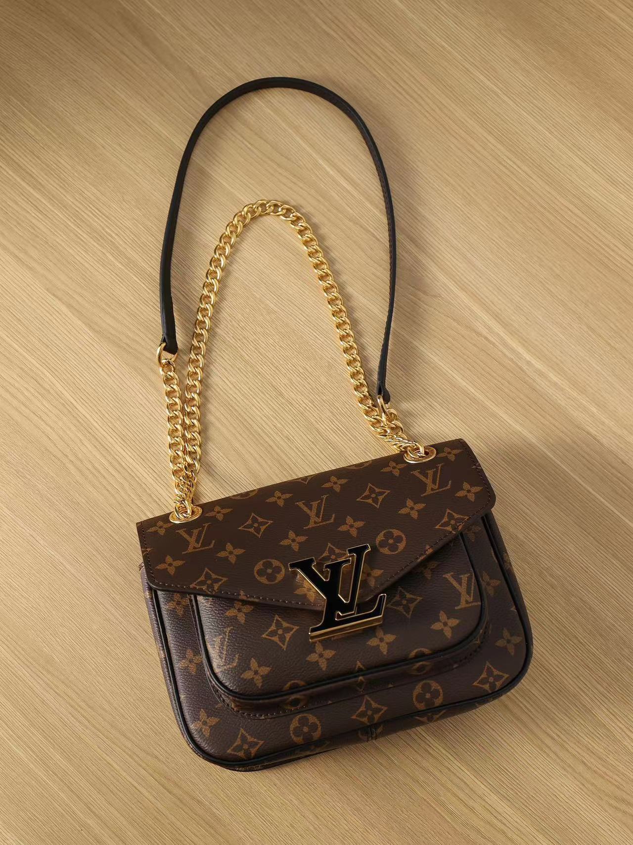 Replica Louis Vuitton Passy Bag M45592