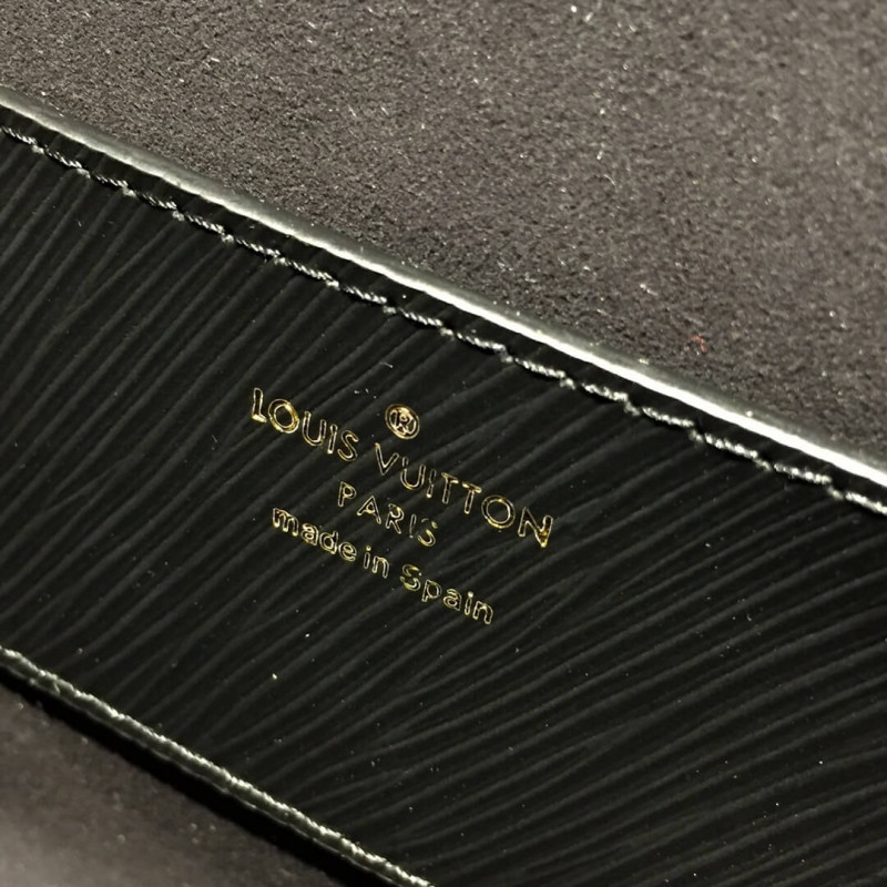 Replica Louis Vuitton Epi Leather Twist Mm M53762