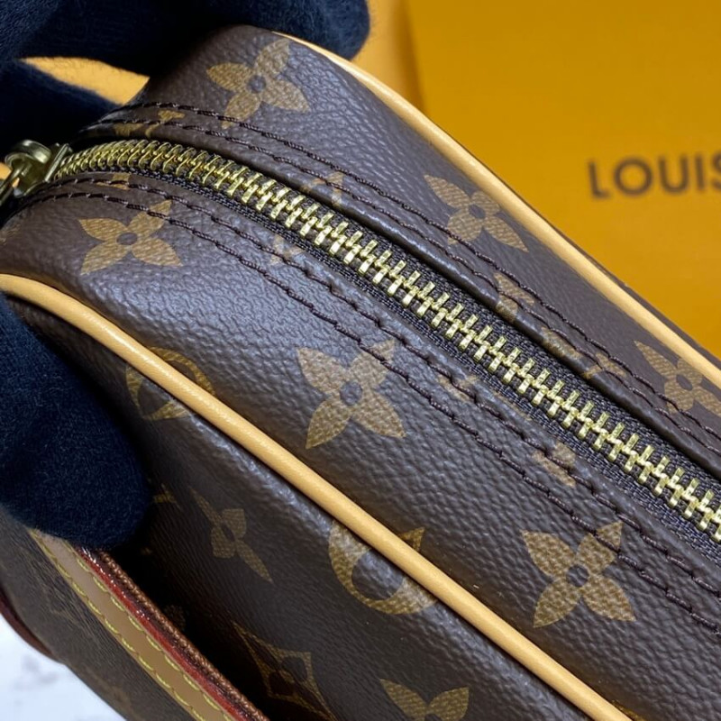 Replica Louis Vuitton Monogram Trocadero 23 Shoulder Bag M51276