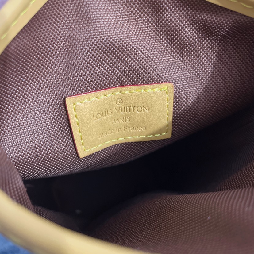 Replica Louis Vuitton Classic Monogram Shoulder Bag K06