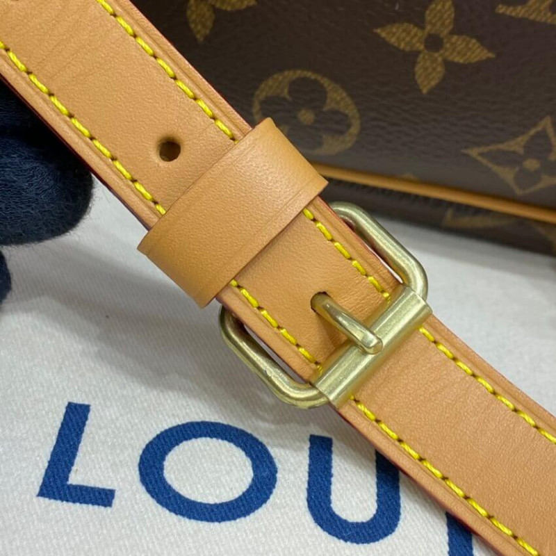 Replica Louis Vuitton Monogram Canvas Saumur Mm M42256