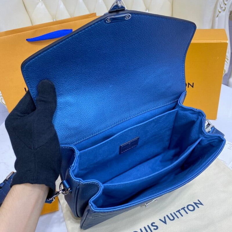 Replica Louis Vuitton Pochette Metis M59211 Navy Nacre