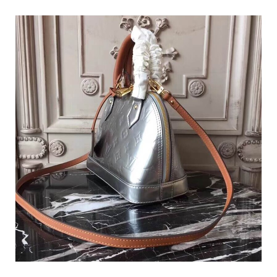 Replica Louis Vuitton Monogram Vernis Alma Bb M91606