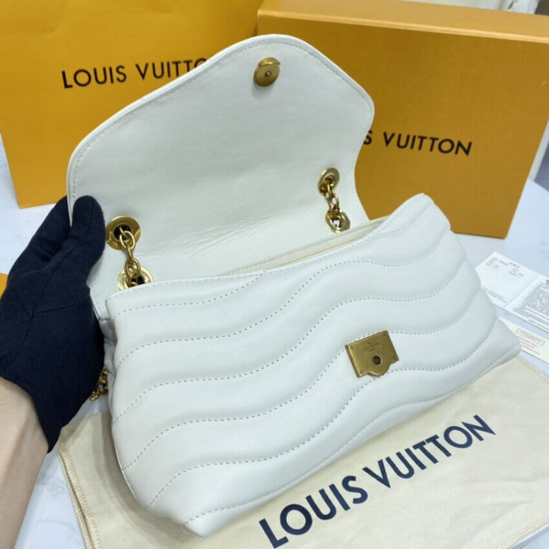 Replica Louis Vuitton New Wave Chain Bag M58549 Ivory