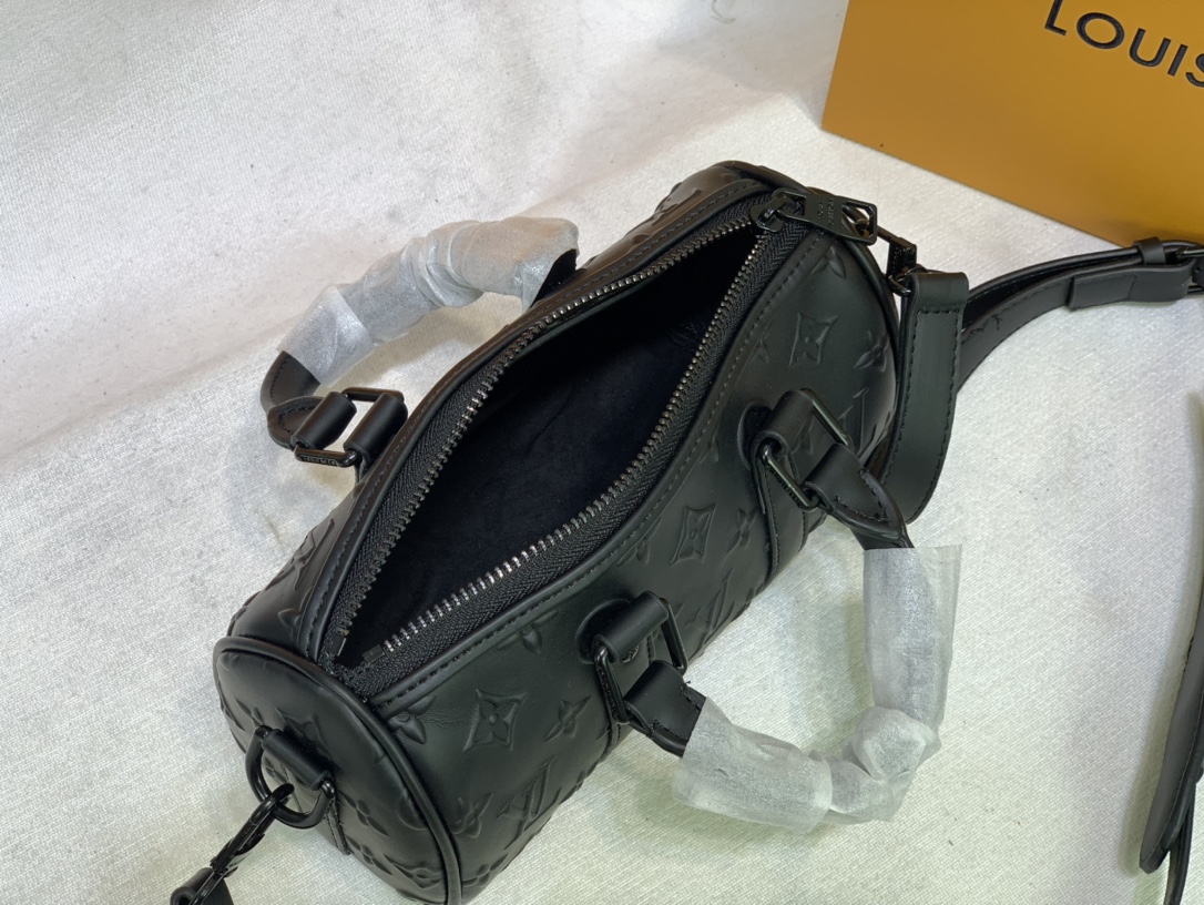 Replica Louis Vuitton Keepall Xs Monogram Seal Version