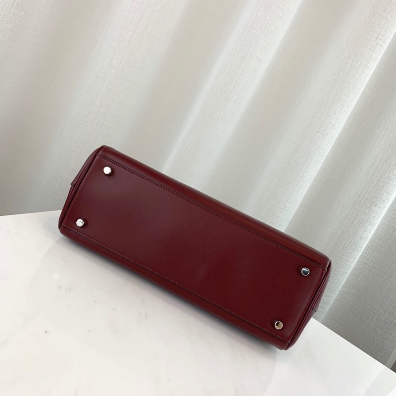 Replica Gucci Zumi Smooth Leather Small Top Handle Bag 569712