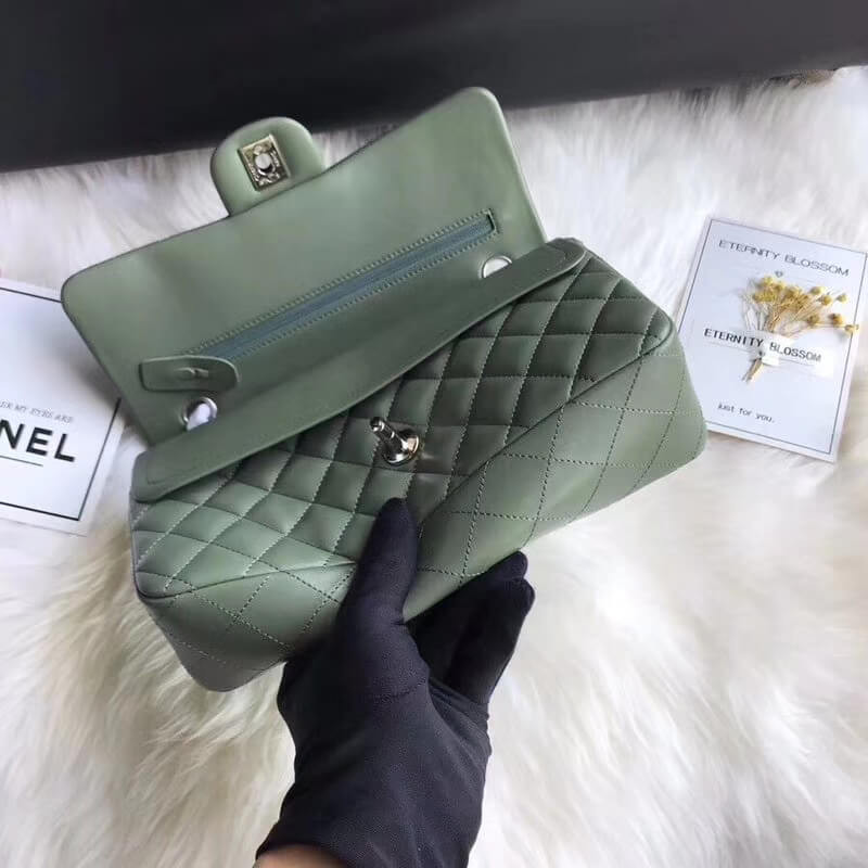 Replica Chanel 1112 Green Medium Size 2.55 Lambskin Leather Flap Bag