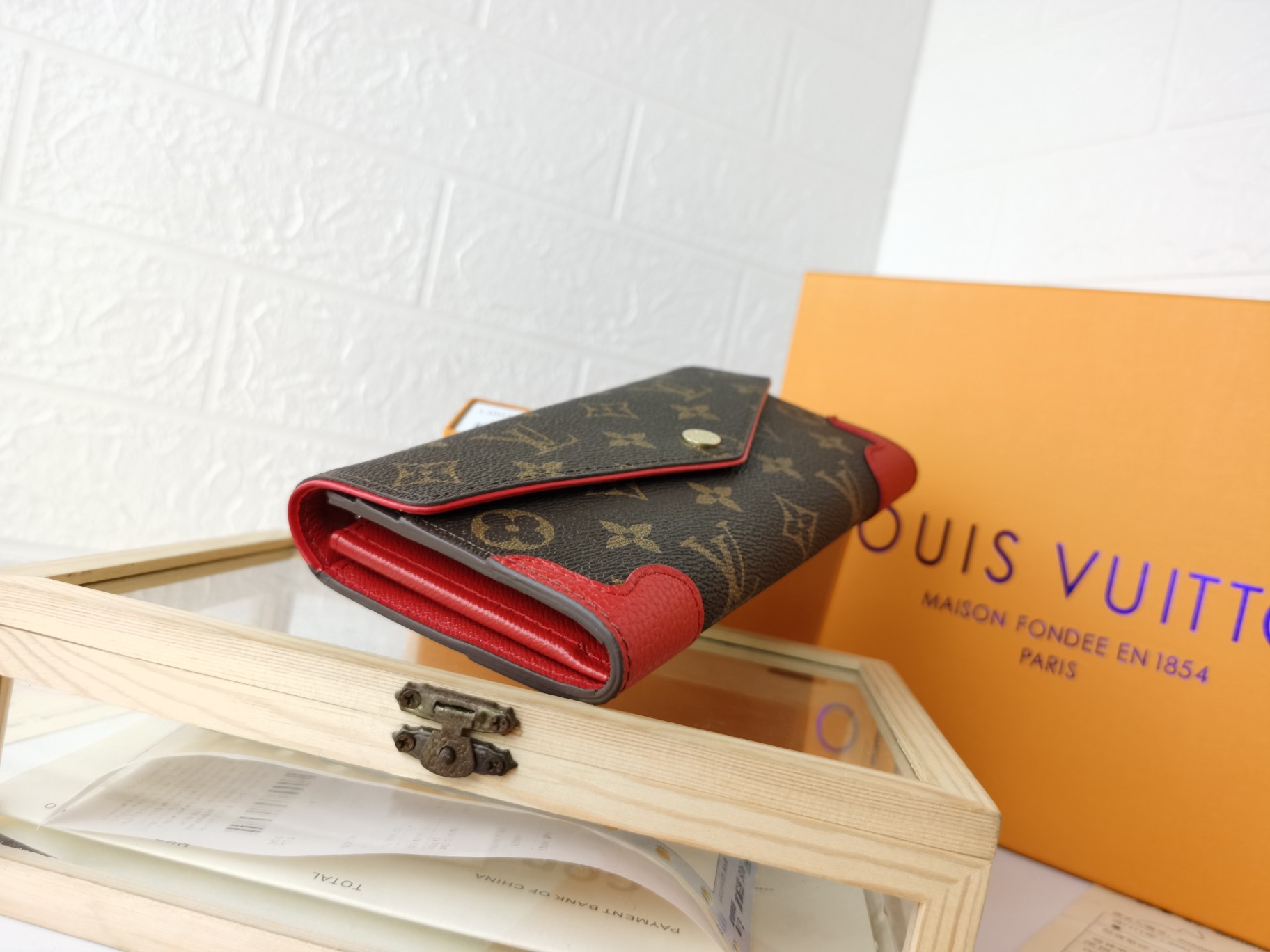 Replica Louis Vuitton Sarah Wallet Retiro Long Wallet