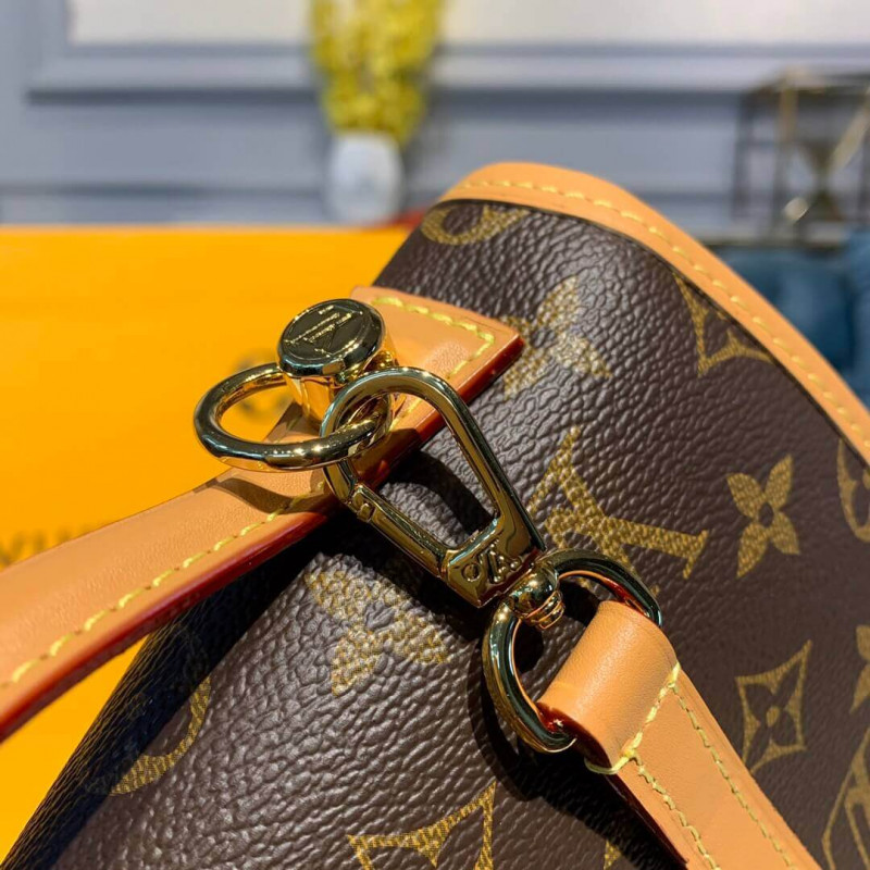 Replica Louis Vuitton Monogram Canvas Ivy M44918