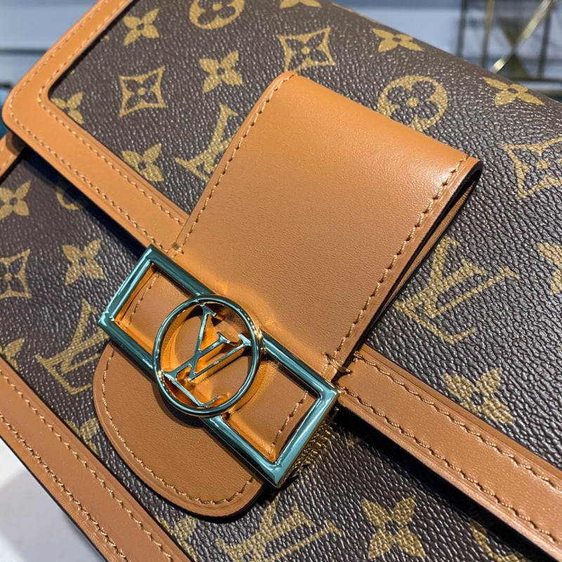 Replica Louis Vuitton Dauphine Mm M44392